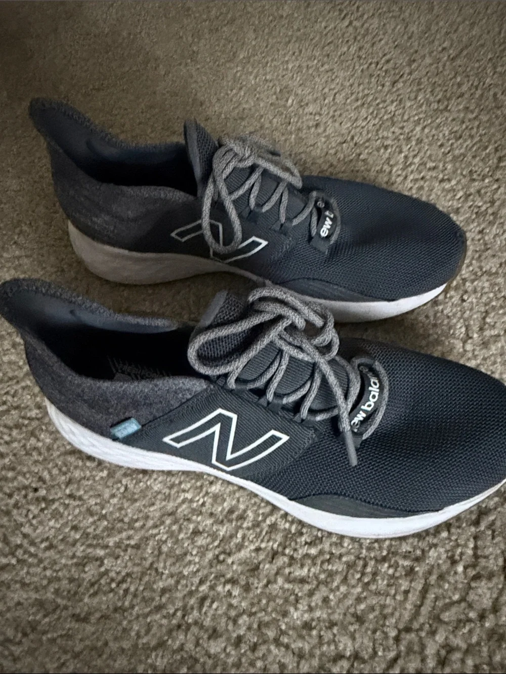 New Balance Men's Dark Gray Athletic Running Shoes with White Outsole